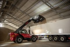 application_agriculture_telehandler_mlt_961_manitou_016-scaled